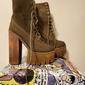 Never worn jeffery campbell platform laceup boots